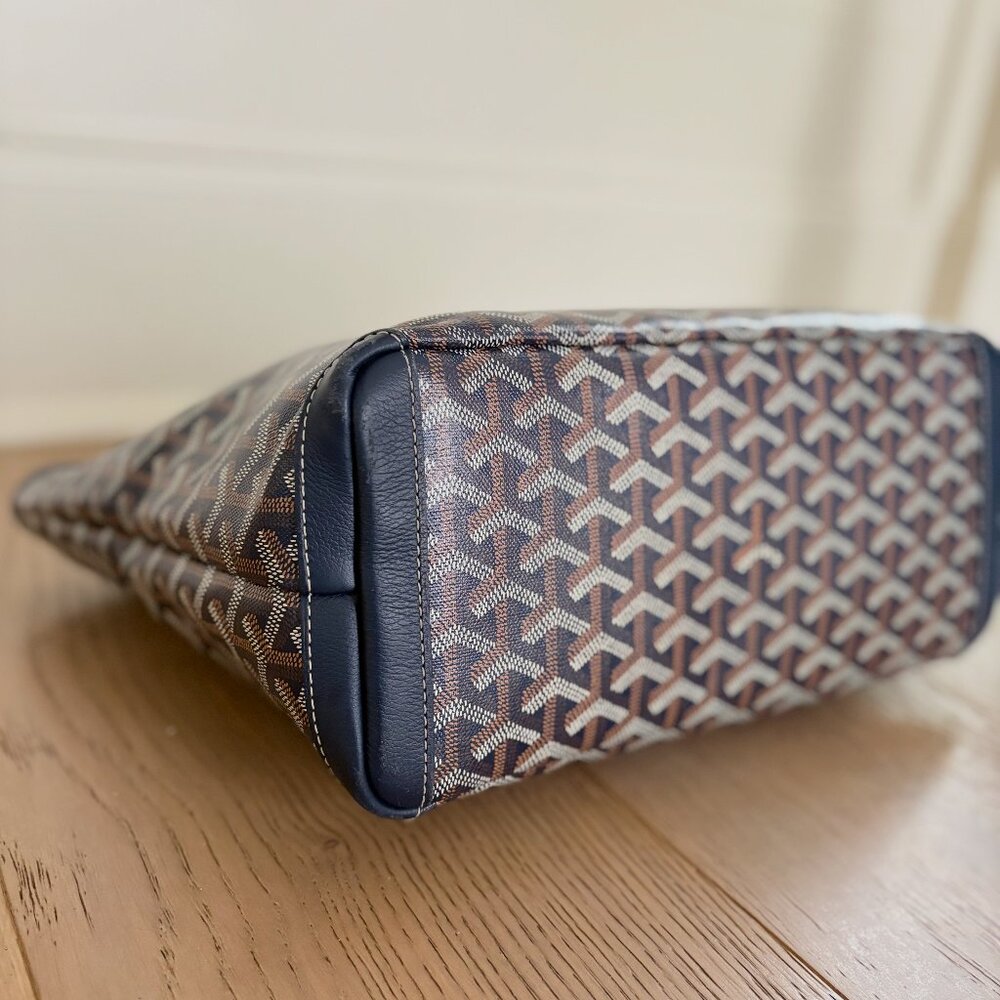 Authentic Goyard Artois PM Tote in Navy Blue – Lightly Used - Picture 9 of 9